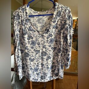 Career Floral Blue and White Women's Top
